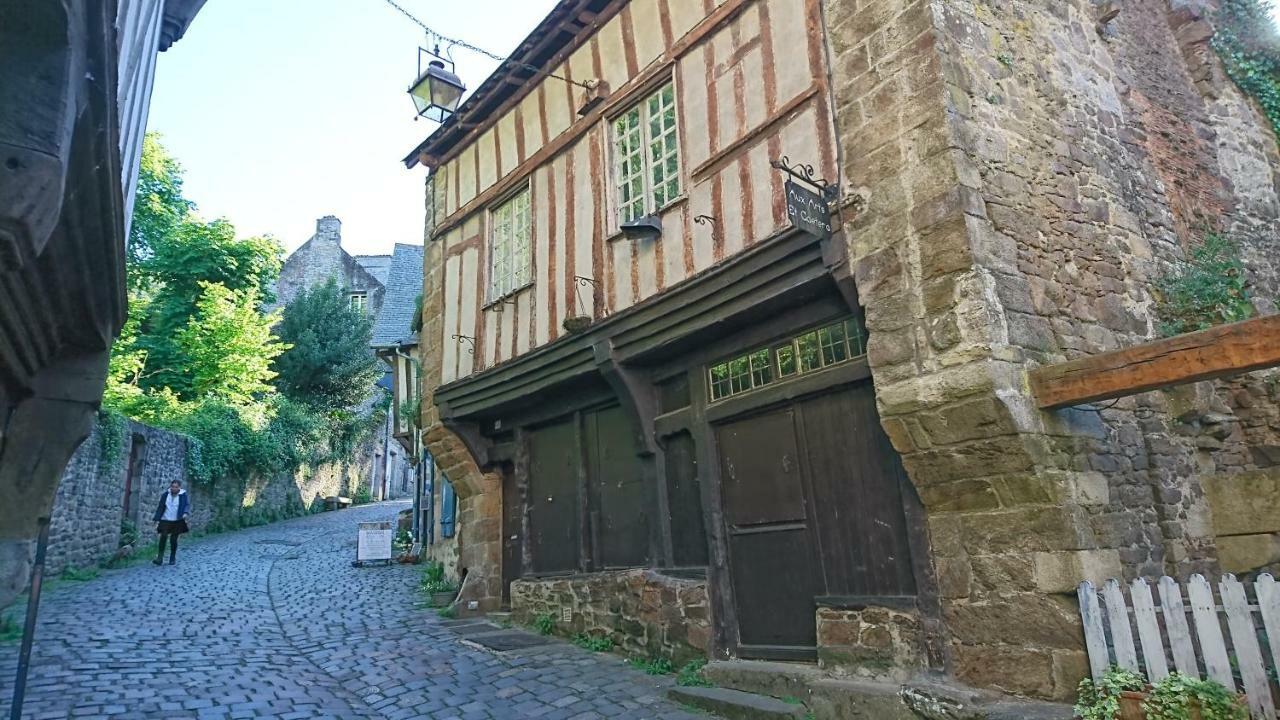 Maison Du Petit Fort Villa Dinan Exterior photo