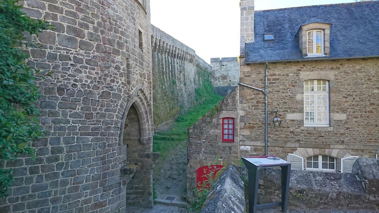 Maison Du Petit Fort Villa Dinan Exterior photo